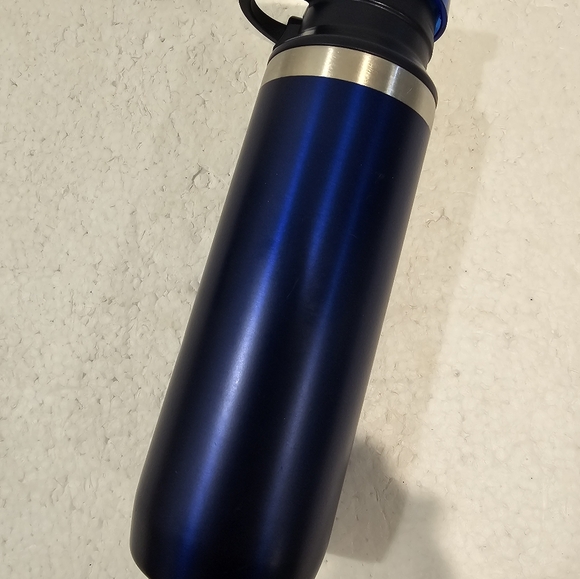 Stanley X Starbucks stainless steel tumbler - Picture 3 of 12